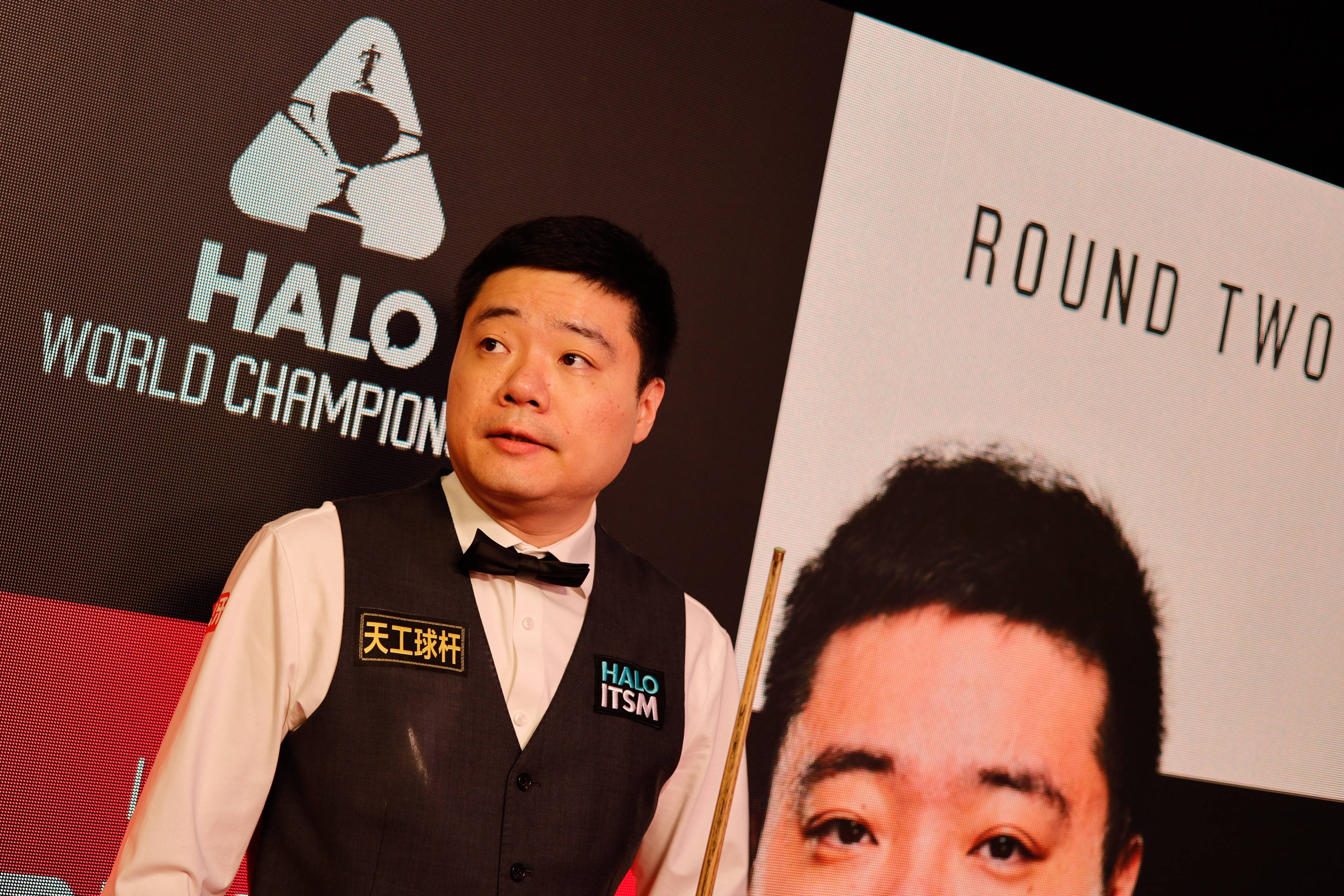 丁俊晖回归首秀大放异彩,湖人主场球迷高呼名字 丁俊晖回归首秀大放异彩,湖人主场球迷高呼名字